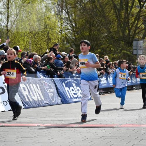 12.04.2026 - 45. Internationalen Wilhelmsburger Insellauf J. Mangold http://msf.ph/oto/9521913 12.04.2026 14:20:52 Ziel 431, 135, 545, 537, 30, 133, 977, 84, 1606, 473, 956, 467, 324, 299, 1605, 278, 760 meine-sportfotos.de