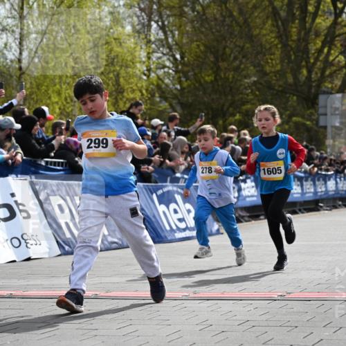 12.04.2026 - 45. Internationalen Wilhelmsburger Insellauf J. Mangold http://msf.ph/oto/9521922 12.04.2026 14:20:53 Ziel 537, 30, 133, 977, 84, 1606, 473, 956, 467, 324, 299, 1605, 278, 760 meine-sportfotos.de
