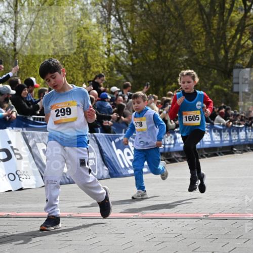 12.04.2026 - 45. Internationalen Wilhelmsburger Insellauf J. Mangold http://msf.ph/oto/9521923 12.04.2026 14:20:53 Ziel 537, 30, 133, 977, 84, 1606, 473, 956, 467, 324, 299, 1605, 278, 760 meine-sportfotos.de