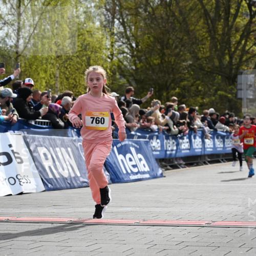 12.04.2026 - 45. Internationalen Wilhelmsburger Insellauf J. Mangold http://msf.ph/oto/9521942 12.04.2026 14:20:56 Ziel 324, 299, 1605, 278, 760, 257, 463, 437, 1616, 692 meine-sportfotos.de
