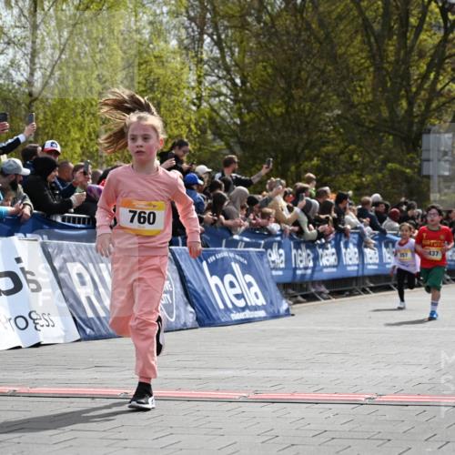 12.04.2026 - 45. Internationalen Wilhelmsburger Insellauf J. Mangold http://msf.ph/oto/9521944 12.04.2026 14:20:56 Ziel 324, 299, 1605, 278, 760, 257, 463, 437, 1616, 692 meine-sportfotos.de