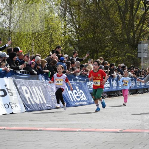 12.04.2026 - 45. Internationalen Wilhelmsburger Insellauf J. Mangold http://msf.ph/oto/9521945 12.04.2026 14:20:58 Ziel 760, 257, 463, 437, 1616, 692, 696, 107, 818, 732 meine-sportfotos.de