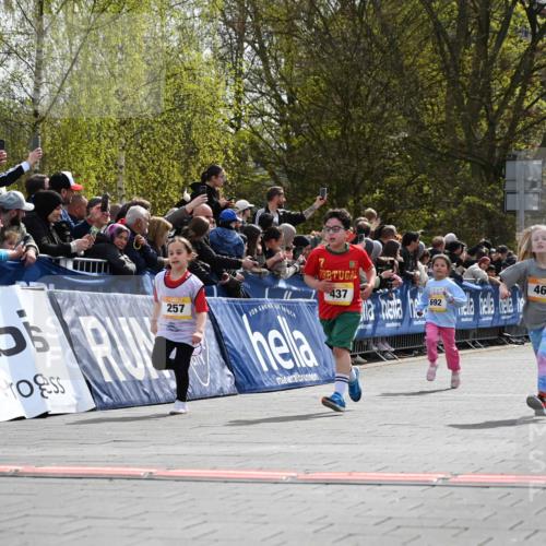 12.04.2026 - 45. Internationalen Wilhelmsburger Insellauf J. Mangold http://msf.ph/oto/9521947 12.04.2026 14:20:58 Ziel 760, 257, 463, 437, 1616, 692, 696, 107, 818, 732 meine-sportfotos.de