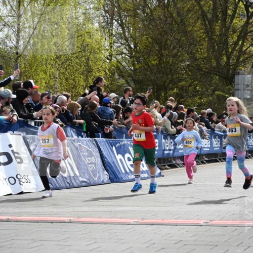 12.04.2026 - 45. Internationalen Wilhelmsburger Insellauf J. Mangold http://msf.ph/oto/9521950 12.04.2026 14:20:59 Ziel 760, 257, 463, 437, 1616, 692, 696, 107, 818, 732 meine-sportfotos.de