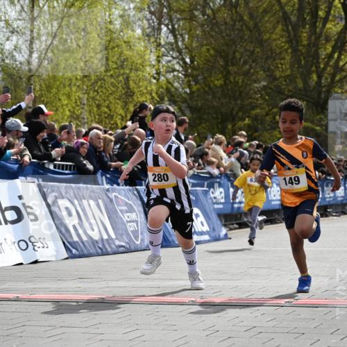 12.04.2026 - 45. Internationalen Wilhelmsburger Insellauf J. Mangold http://msf.ph/oto/9522008 12.04.2026 14:21:08 Ziel 756, 1603, 162, 280, 149, 634, 812, 618, 241 meine-sportfotos.de