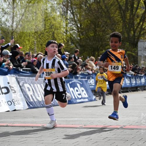 12.04.2026 - 45. Internationalen Wilhelmsburger Insellauf J. Mangold http://msf.ph/oto/9522010 12.04.2026 14:21:08 Ziel 756, 1603, 162, 280, 149, 634, 812, 618, 241 meine-sportfotos.de
