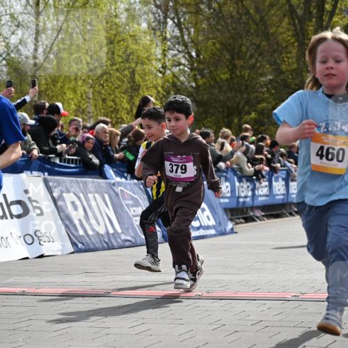 12.04.2026 - 45. Internationalen Wilhelmsburger Insellauf J. Mangold http://msf.ph/oto/9522067 12.04.2026 14:21:16 Ziel 618, 241, 306, 1001, 130, 126, 460, 821, 99, 771, 62, 768, 937, 263, 139, 1611 meine-sportfotos.de