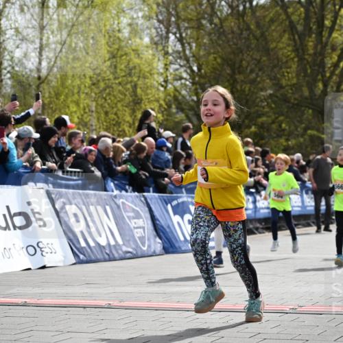 12.04.2026 - 45. Internationalen Wilhelmsburger Insellauf J. Mangold http://msf.ph/oto/9522084 12.04.2026 14:21:20 Ziel 821, 99, 771, 62, 768, 937, 263, 139, 1611, 629, 566, 564, 607, 980 meine-sportfotos.de