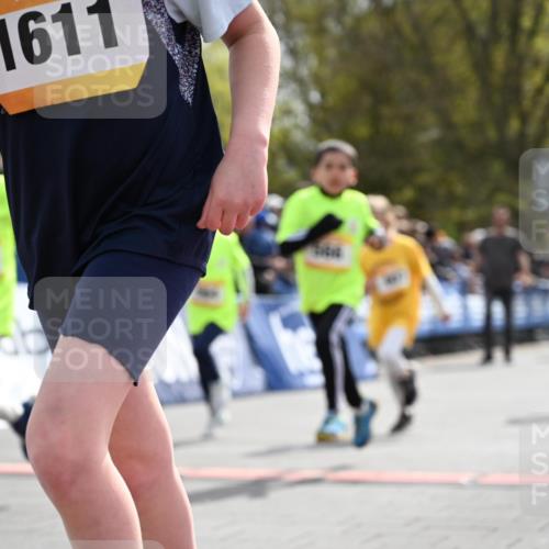 12.04.2026 - 45. Internationalen Wilhelmsburger Insellauf J. Mangold http://msf.ph/oto/9522095 12.04.2026 14:21:22 Ziel 937, 263, 139, 1611, 629, 566, 564, 607, 980, 1630, 991, 302 meine-sportfotos.de