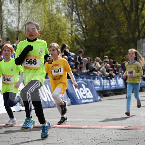 12.04.2026 - 45. Internationalen Wilhelmsburger Insellauf J. Mangold http://msf.ph/oto/9522098 12.04.2026 14:21:23 Ziel 937, 263, 139, 1611, 629, 566, 564, 607, 980, 1630, 991, 302, 562, 309, 282 meine-sportfotos.de