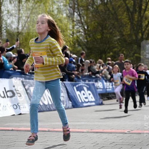 12.04.2026 - 45. Internationalen Wilhelmsburger Insellauf J. Mangold http://msf.ph/oto/9522113 12.04.2026 14:21:24 Ziel 139, 1611, 629, 566, 564, 607, 980, 1630, 991, 302, 562, 309, 282, 528 meine-sportfotos.de