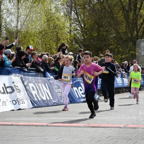 12.04.2026 - 45. Internationalen Wilhelmsburger Insellauf J. Mangold http://msf.ph/oto/9522121 12.04.2026 14:21:25 Ziel 629, 566, 564, 607, 980, 1630, 991, 302, 562, 309, 282, 528, 797, 984, 811, 128, 828 meine-sportfotos.de
