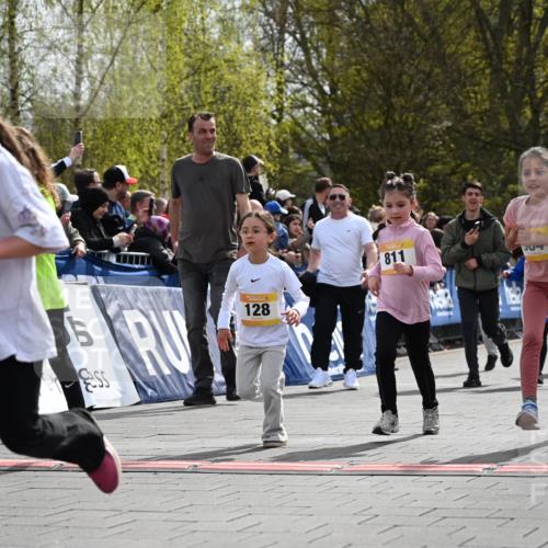 12.04.2026 - 45. Internationalen Wilhelmsburger Insellauf J. Mangold http://msf.ph/oto/9522155 12.04.2026 14:21:29 Ziel 1630, 991, 302, 562, 309, 282, 528, 797, 984, 811, 128, 828, 1005, 925, 253, 988, 964 meine-sportfotos.de