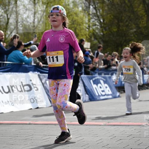 12.04.2026 - 45. Internationalen Wilhelmsburger Insellauf J. Mangold http://msf.ph/oto/9522238 12.04.2026 14:21:47 Ziel 960, 838, 234, 111, 66, 136, 729, 769, 646, 159, 1622, 317, 283, 134, 316, 792 meine-sportfotos.de
