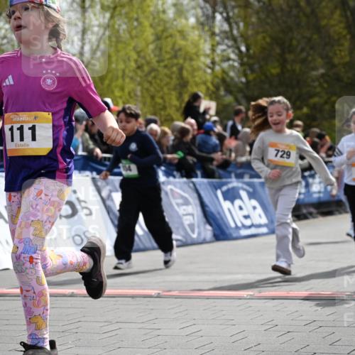 12.04.2026 - 45. Internationalen Wilhelmsburger Insellauf J. Mangold http://msf.ph/oto/9522241 12.04.2026 14:21:48 Ziel 960, 838, 234, 111, 66, 136, 729, 769, 646, 159, 1622, 317, 283, 134, 316, 792, 763 meine-sportfotos.de