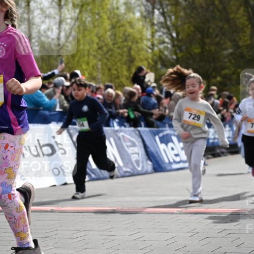 12.04.2026 - 45. Internationalen Wilhelmsburger Insellauf J. Mangold http://msf.ph/oto/9522242 12.04.2026 14:21:48 Ziel 960, 838, 234, 111, 66, 136, 729, 769, 646, 159, 1622, 317, 283, 134, 316, 792, 763 meine-sportfotos.de