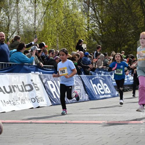 12.04.2026 - 45. Internationalen Wilhelmsburger Insellauf J. Mangold http://msf.ph/oto/9522263 12.04.2026 14:21:51 Ziel 66, 136, 729, 769, 646, 159, 1622, 317, 283, 134, 316, 792, 763, 255, 65, 1617, 969, 799, 974, 482 meine-sportfotos.de