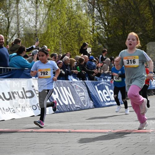 12.04.2026 - 45. Internationalen Wilhelmsburger Insellauf J. Mangold http://msf.ph/oto/9522266 12.04.2026 14:21:51 Ziel 66, 136, 729, 769, 646, 159, 1622, 317, 283, 134, 316, 792, 763, 255, 65, 1617, 969, 799, 974, 482 meine-sportfotos.de