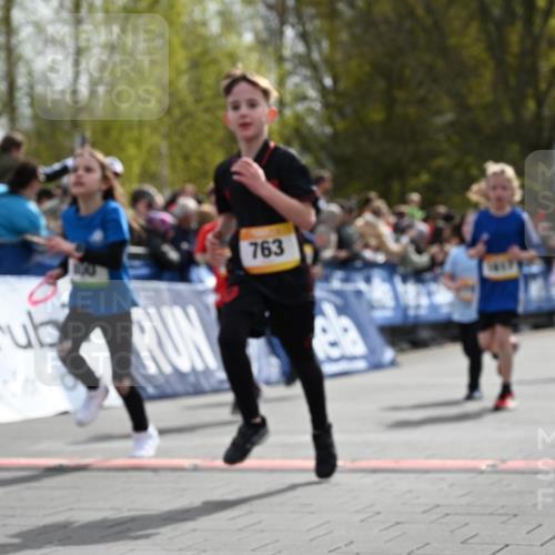 12.04.2026 - 45. Internationalen Wilhelmsburger Insellauf J. Mangold http://msf.ph/oto/9522281 12.04.2026 14:21:52 Ziel 136, 729, 769, 646, 159, 1622, 317, 283, 134, 316, 792, 763, 255, 65, 1617, 969, 799, 974, 482, 236 meine-sportfotos.de