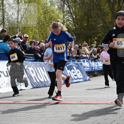 12.04.2026 - 45. Internationalen Wilhelmsburger Insellauf J. Mangold http://msf.ph/oto/9522291 12.04.2026 14:21:54 Ziel 134, 316, 792, 763, 255, 65, 1617, 969, 799, 974, 482, 236, 810, 488, 814 meine-sportfotos.de