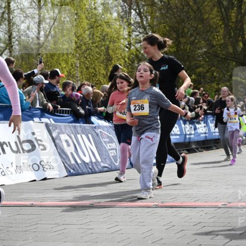 12.04.2026 - 45. Internationalen Wilhelmsburger Insellauf J. Mangold http://msf.ph/oto/9522304 12.04.2026 14:21:56 Ziel 763, 255, 65, 1617, 969, 799, 974, 482, 236, 810, 488, 814, 95, 409, 595 meine-sportfotos.de