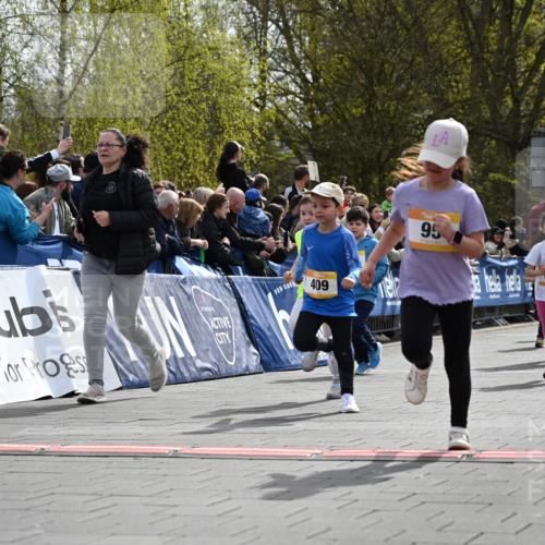 12.04.2026 - 45. Internationalen Wilhelmsburger Insellauf J. Mangold http://msf.ph/oto/9522318 12.04.2026 14:21:59 Ziel 974, 482, 236, 810, 488, 814, 95, 409, 595, 673, 924, 824 meine-sportfotos.de