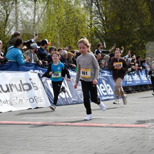 12.04.2026 - 45. Internationalen Wilhelmsburger Insellauf J. Mangold http://msf.ph/oto/9522345 12.04.2026 14:22:16 Ziel 1615, 289, 668, 926, 981, 1620, 414, 805, 272 meine-sportfotos.de
