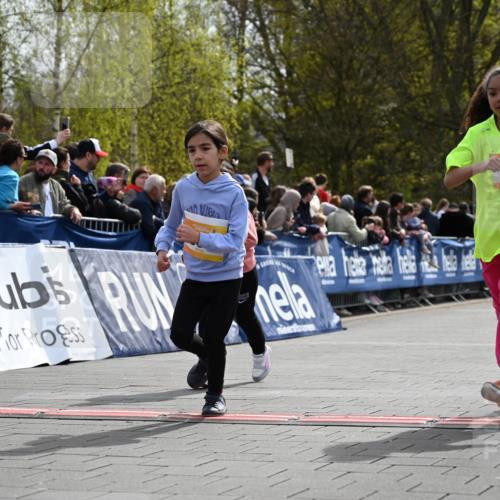 12.04.2026 - 45. Internationalen Wilhelmsburger Insellauf J. Mangold http://msf.ph/oto/9522379 12.04.2026 14:22:26 Ziel 731, 739, 580, 835, 752, 761, 559, 315, 973 meine-sportfotos.de