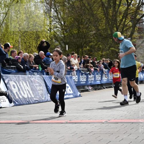 12.04.2026 - 45. Internationalen Wilhelmsburger Insellauf J. Mangold http://msf.ph/oto/9522449 12.04.2026 14:22:47 Ziel 1609, 780, 743, 778, 779, 68 meine-sportfotos.de
