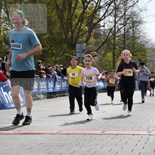 12.04.2026 - 45. Internationalen Wilhelmsburger Insellauf J. Mangold http://msf.ph/oto/9522454 12.04.2026 14:22:48 Ziel 1609, 780, 743, 778, 779, 68, 757, 755 meine-sportfotos.de