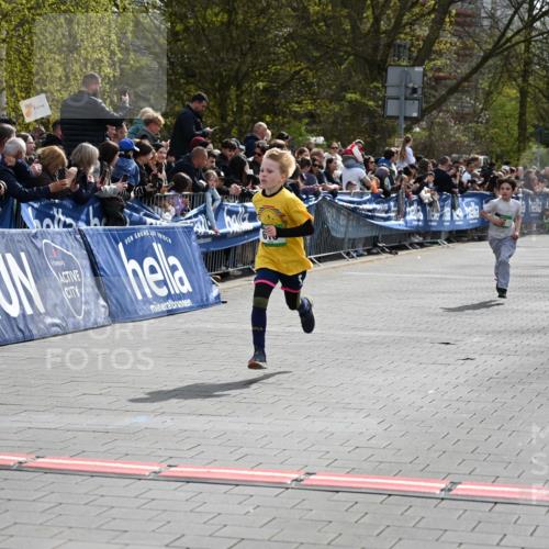 12.04.2026 - 45. Internationalen Wilhelmsburger Insellauf J. Mangold http://msf.ph/oto/9522494 12.04.2026 14:33:40 Ziel 610, 72 meine-sportfotos.de