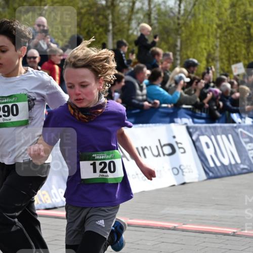 12.04.2026 - 45. Internationalen Wilhelmsburger Insellauf J. Mangold http://msf.ph/oto/9522588 12.04.2026 14:34:04 Ziel 669, 290, 120, 1065, 89, 5, 59 meine-sportfotos.de