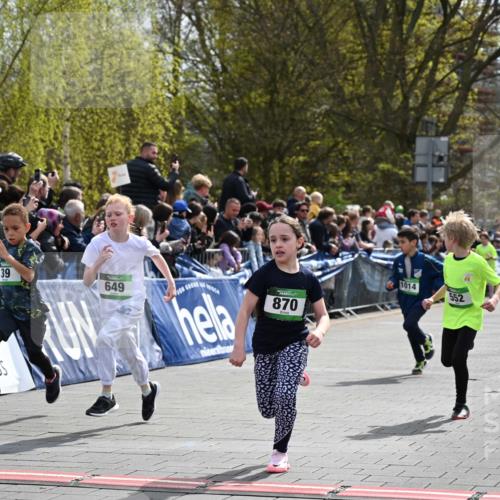 12.04.2026 - 45. Internationalen Wilhelmsburger Insellauf J. Mangold http://msf.ph/oto/9522599 12.04.2026 14:34:17 Ziel 676, 294, 870, 39, 649, 552, 1014 meine-sportfotos.de