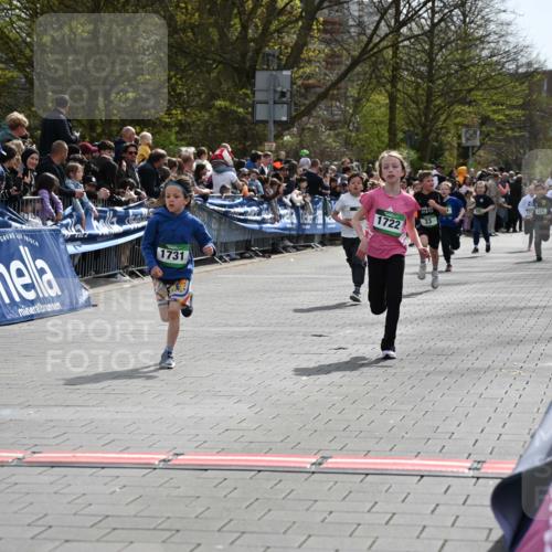 12.04.2026 - 45. Internationalen Wilhelmsburger Insellauf J. Mangold http://msf.ph/oto/9522614 12.04.2026 14:34:21 Ziel 870, 39, 649, 552, 1014, 1731, 1722, 32, 33 meine-sportfotos.de