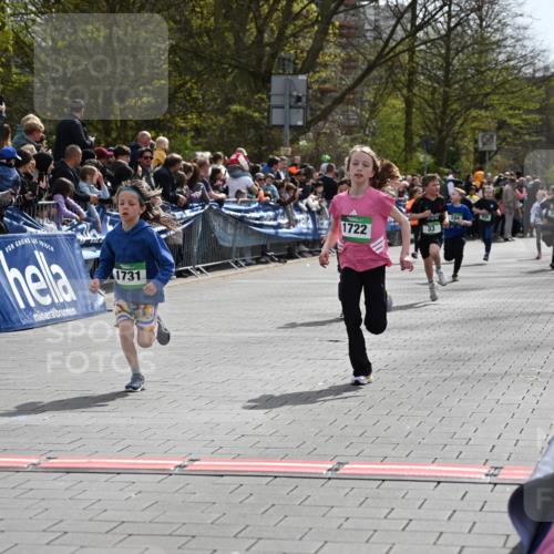 12.04.2026 - 45. Internationalen Wilhelmsburger Insellauf J. Mangold http://msf.ph/oto/9522618 12.04.2026 14:34:22 Ziel 552, 1014, 1731, 1722, 32, 33, 104 meine-sportfotos.de