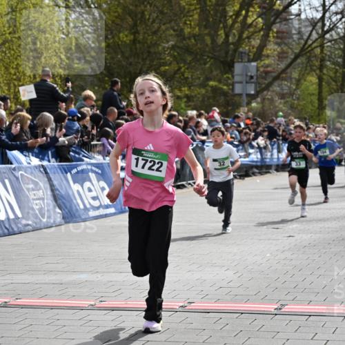 12.04.2026 - 45. Internationalen Wilhelmsburger Insellauf J. Mangold http://msf.ph/oto/9522630 12.04.2026 14:34:23 Ziel 1014, 1731, 1722, 32, 33, 104, 314, 1718 meine-sportfotos.de