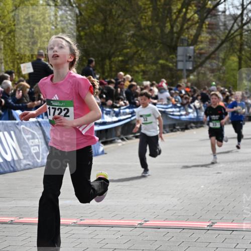 12.04.2026 - 45. Internationalen Wilhelmsburger Insellauf J. Mangold http://msf.ph/oto/9522633 12.04.2026 14:34:23 Ziel 1014, 1731, 1722, 32, 33, 104, 314, 1718 meine-sportfotos.de