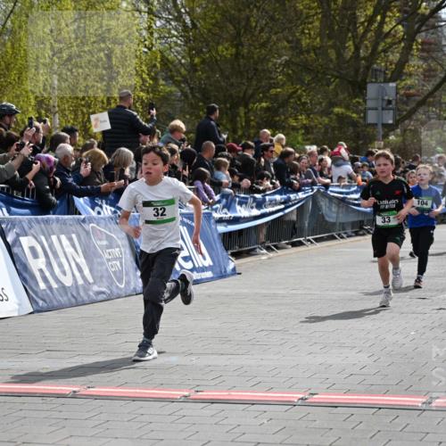 12.04.2026 - 45. Internationalen Wilhelmsburger Insellauf J. Mangold http://msf.ph/oto/9522638 12.04.2026 14:34:24 Ziel 1731, 1722, 32, 33, 104, 314, 1718, 160, 483, 839, 1713 meine-sportfotos.de