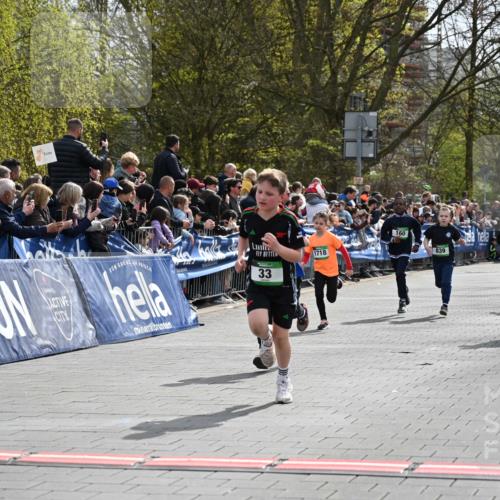 12.04.2026 - 45. Internationalen Wilhelmsburger Insellauf J. Mangold http://msf.ph/oto/9522643 12.04.2026 14:34:25 Ziel 1731, 1722, 32, 33, 104, 314, 1718, 160, 483, 839, 1713 meine-sportfotos.de