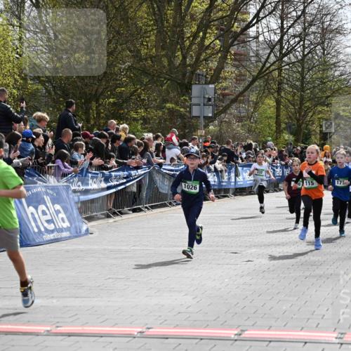 12.04.2026 - 45. Internationalen Wilhelmsburger Insellauf J. Mangold http://msf.ph/oto/9522692 12.04.2026 14:34:32 Ziel 160, 483, 839, 1713, 1723, 1730, 115, 1026, 1712, 809, 27, 332, 305, 853, 28 meine-sportfotos.de
