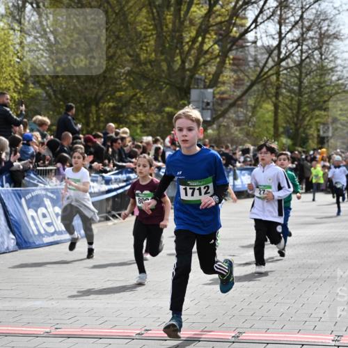 12.04.2026 - 45. Internationalen Wilhelmsburger Insellauf J. Mangold http://msf.ph/oto/9522718 12.04.2026 14:34:34 Ziel 1723, 1730, 115, 1026, 1712, 809, 27, 332, 305, 853, 28, 146, 841, 1076, 1711 meine-sportfotos.de