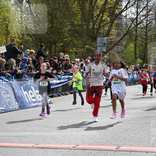 12.04.2026 - 45. Internationalen Wilhelmsburger Insellauf J. Mangold http://msf.ph/oto/9522749 12.04.2026 14:34:39 Ziel 809, 27, 332, 305, 853, 28, 146, 841, 1076, 1711, 443, 291, 144, 995, 590, 436, 110, 524 meine-sportfotos.de