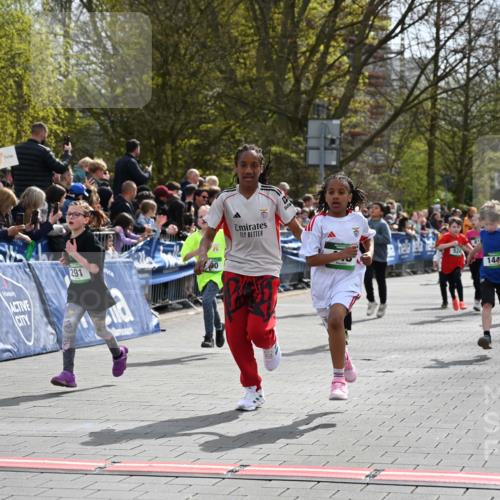 12.04.2026 - 45. Internationalen Wilhelmsburger Insellauf J. Mangold http://msf.ph/oto/9522753 12.04.2026 14:34:40 Ziel 27, 332, 305, 853, 28, 146, 841, 1076, 1711, 443, 291, 144, 995, 590, 436, 110, 524, 660, 843, 815, 423 meine-sportfotos.de