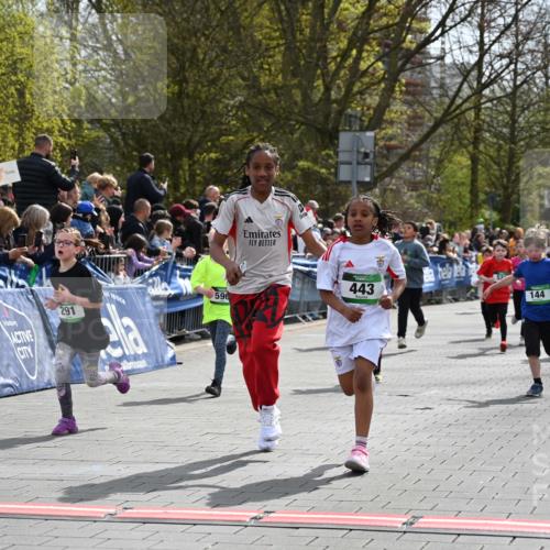 12.04.2026 - 45. Internationalen Wilhelmsburger Insellauf J. Mangold http://msf.ph/oto/9522754 12.04.2026 14:34:40 Ziel 27, 332, 305, 853, 28, 146, 841, 1076, 1711, 443, 291, 144, 995, 590, 436, 110, 524, 660, 843, 815, 423 meine-sportfotos.de