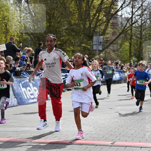 12.04.2026 - 45. Internationalen Wilhelmsburger Insellauf J. Mangold http://msf.ph/oto/9522758 12.04.2026 14:34:40 Ziel 27, 332, 305, 853, 28, 146, 841, 1076, 1711, 443, 291, 144, 995, 590, 436, 110, 524, 660, 843, 815, 423 meine-sportfotos.de