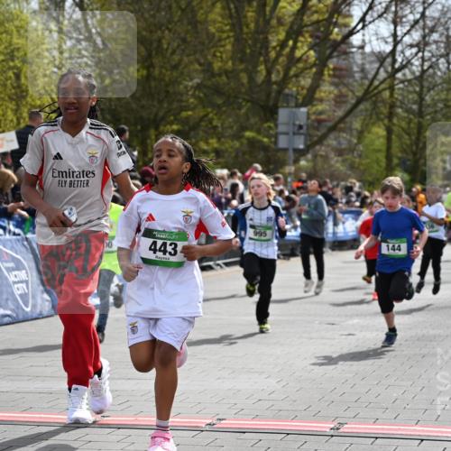 12.04.2026 - 45. Internationalen Wilhelmsburger Insellauf J. Mangold http://msf.ph/oto/9522762 12.04.2026 14:34:40 Ziel 27, 332, 305, 853, 28, 146, 841, 1076, 1711, 443, 291, 144, 995, 590, 436, 110, 524, 660, 843, 815, 423 meine-sportfotos.de