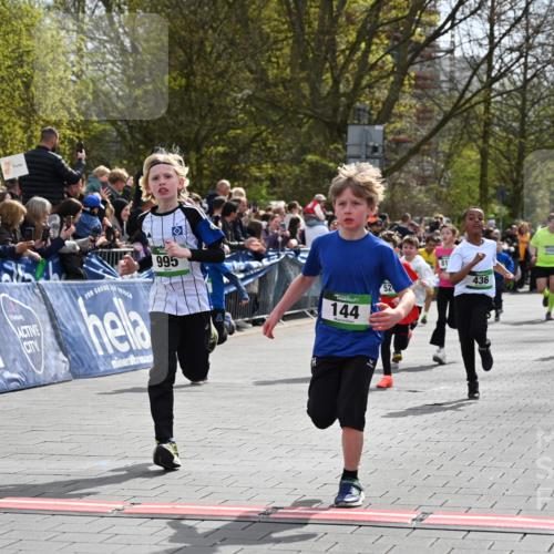 12.04.2026 - 45. Internationalen Wilhelmsburger Insellauf J. Mangold http://msf.ph/oto/9522768 12.04.2026 14:34:41 Ziel 146, 841, 1076, 1711, 443, 291, 144, 995, 590, 436, 110, 524, 660, 843, 815, 423, 16, 837, 311 meine-sportfotos.de