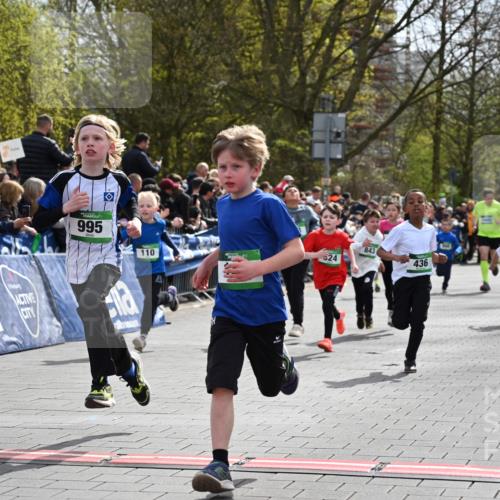 12.04.2026 - 45. Internationalen Wilhelmsburger Insellauf J. Mangold http://msf.ph/oto/9522771 12.04.2026 14:34:42 Ziel 1076, 1711, 443, 291, 144, 995, 590, 436, 110, 524, 660, 843, 815, 423, 16, 837, 311 meine-sportfotos.de