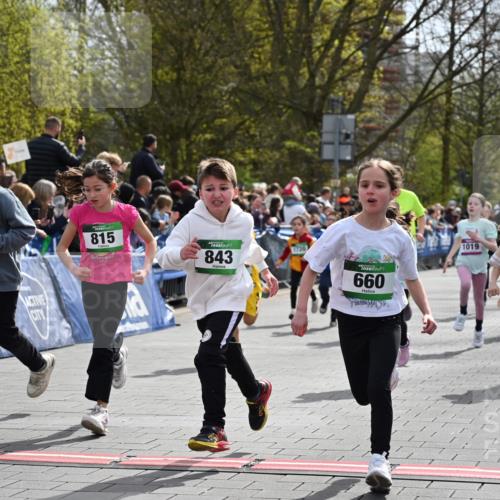 12.04.2026 - 45. Internationalen Wilhelmsburger Insellauf J. Mangold http://msf.ph/oto/9522794 12.04.2026 14:34:44 Ziel 443, 291, 144, 995, 590, 436, 110, 524, 660, 843, 815, 423, 16, 837, 311, 589, 808, 1720 meine-sportfotos.de