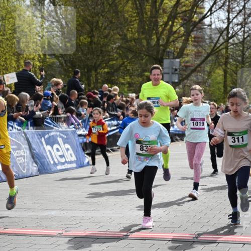 12.04.2026 - 45. Internationalen Wilhelmsburger Insellauf J. Mangold http://msf.ph/oto/9522804 12.04.2026 14:34:45 Ziel 291, 144, 995, 590, 436, 110, 524, 660, 843, 815, 423, 16, 837, 311, 589, 808, 1720 meine-sportfotos.de